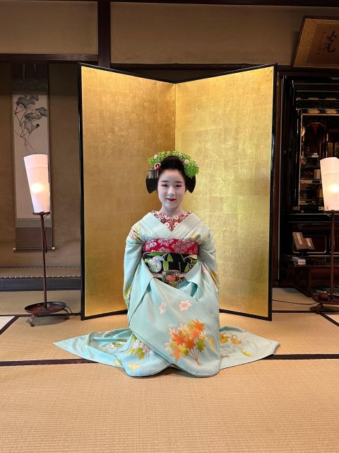 Kyoto: Maiko Happy Hour at a Historic Machiya - Buyō Dance in a Kyoto Townhouse: Where the Formal Style Fits