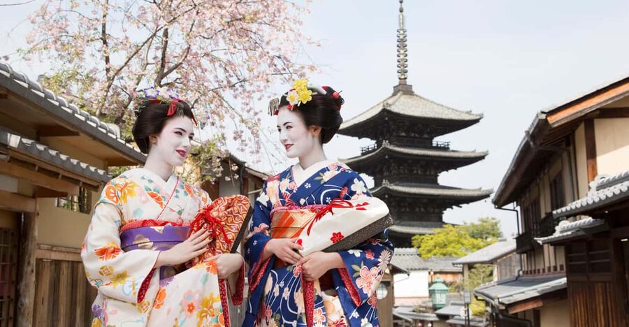 Kyoto : Maiko Makeover stroll and photo shoot experience - Price and Value: What $187 Covers in Kyoto