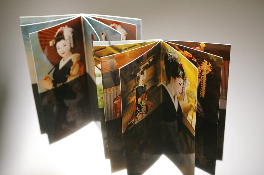 Kyoto : Maiko Makeover stroll and photo shoot experience - The 60-Minute Stroll: Fun Walking Time With Real Constraints