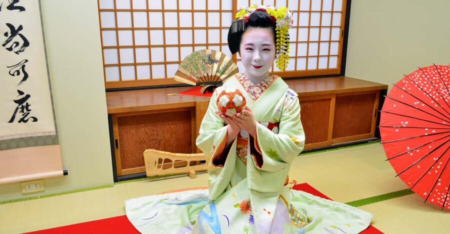Kyoto: Meet-and-Greet, Maiko Show and Experience - The Performance: What You’re Really Watching