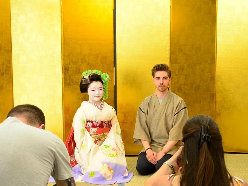 Kyoto: Meet-and-Greet, Maiko Show and Experience - Getting to the Kyoto Handicraft Center (So You Don’t Miss the Start)