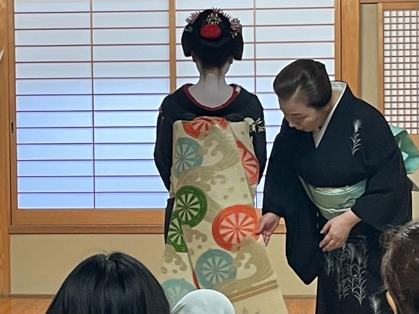 Kyoto: Meet the Geisha Maiko with Gion Walking Tour - Price and Value: Is $106 Worth It?