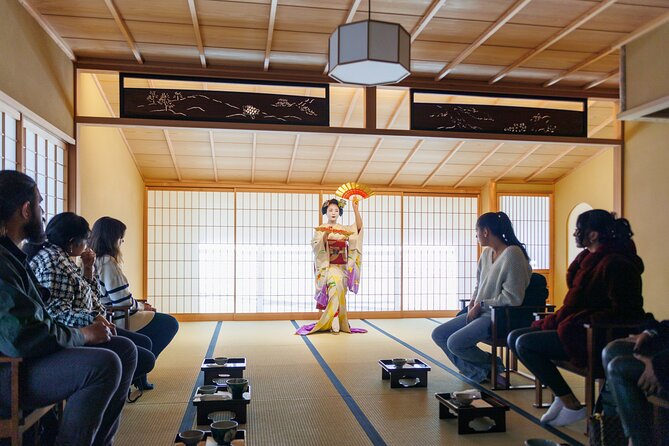 Kyoto: Meet the Geisha Maiko with Gion Walking Tour - The Gion Walking Portion: Get Your Bearings First