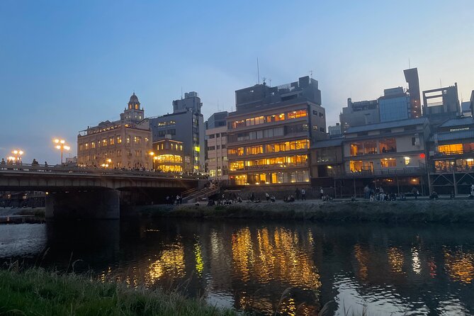 Kyoto Night Food & Izakaya Hopping Tour in Pontocho - Kyoto night food starts with the right neighborhood