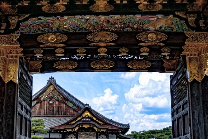 Kyoto: Nijo Castle World Heritage Guided Tour with Admission - Shoes-Off Reality: A Small Tip That Saves Big Comfort
