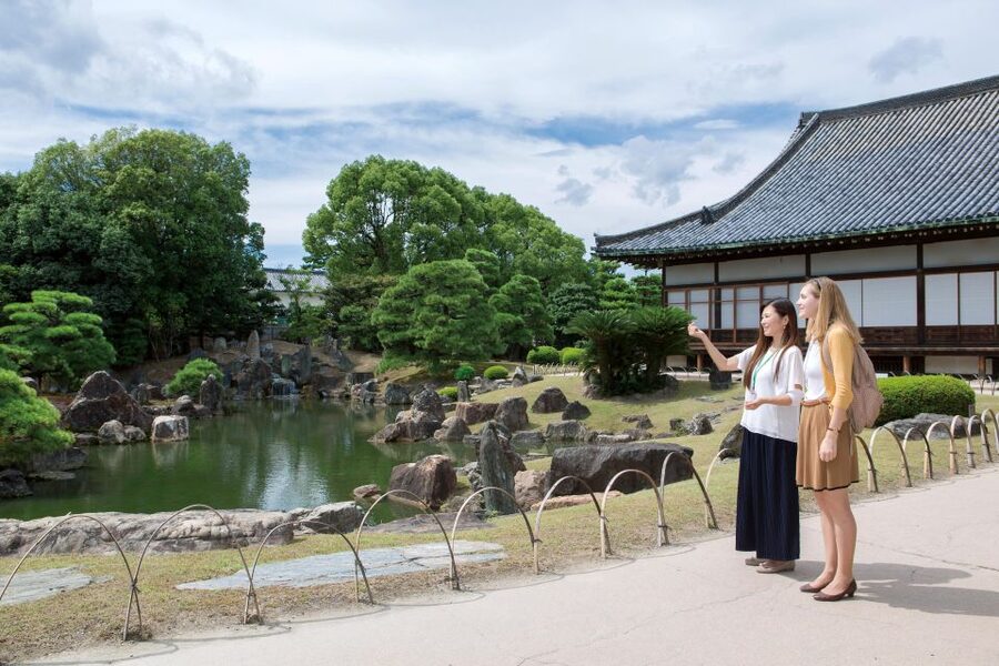 Kyoto: Nijo-jo Castle and Ninomaru Palace Guided Tour - Key highlights worth planning for