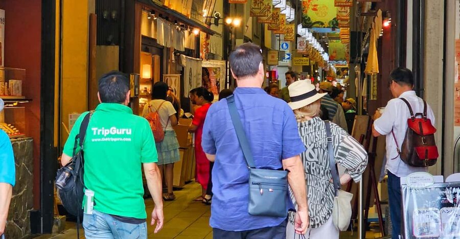 Kyoto: Nishiki Market and Depachika Food Tour with a Local - Getting Started at Apple Kyoto (and Why Time Matters)