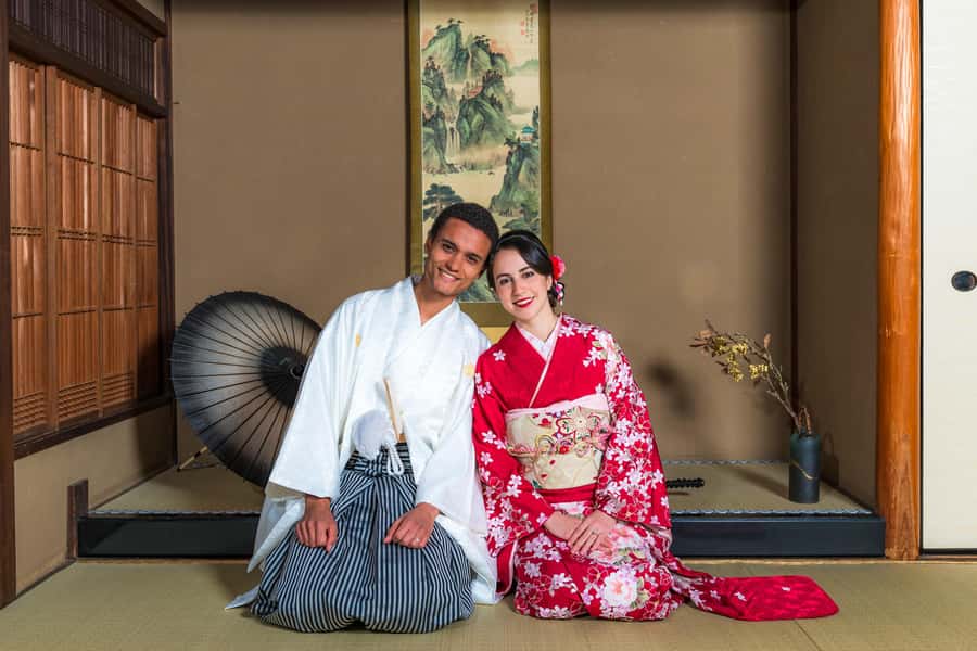 Kyoto: Premium Kimono Rental for 1 day to stroll around - Inside the Shop: What the 1-Hour Kimono Prep Actually Feels Like