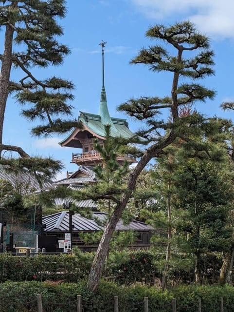 Kyoto: Private 2.5 Hour Historical Walking Tour - The Pure-Water Stream and the Iron Claw Challenge