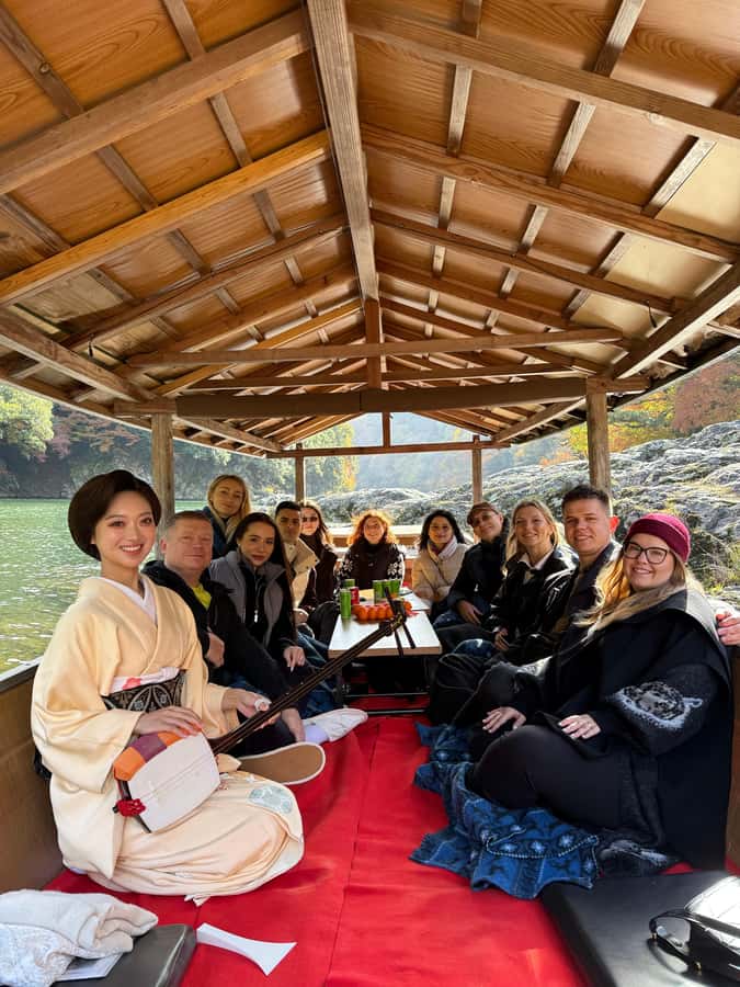 Kyoto: Private Boat Cruise with Shamisen and Games - Photos along the river: when to aim your camera