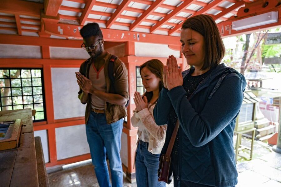 Kyoto: Private Customized Walking Tour with a Local Insider - Local Help Beyond the Sights: Getting Around, Asking Questions, Handling the Real Stuff