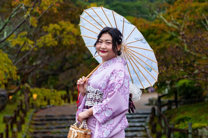 Kyoto Private Kimono Photoshoot for Couple and Solo - Crowd strategy: how to enjoy Gion without fighting it