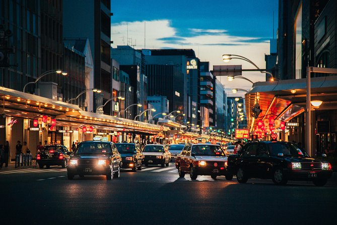 Kyoto Private Night Tour with a Local – Bars, Bites & Culture - Shimbashi after the Tatsumi Bridge crossing: the Gion “wooden townhouses” moment