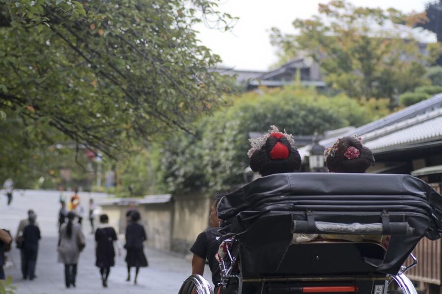 Kyoto: Private Rickshaw Tour of Gion and Higashiyama Area - Meeting at Kodaiji Temple: Where Your Tour Starts
