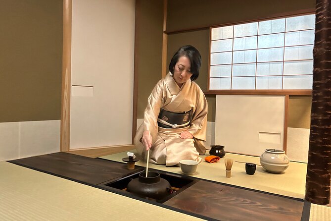 Kyoto Private Tea Ceremony with Tea Master at Home - A private Kyoto tea room near Nijo Castle