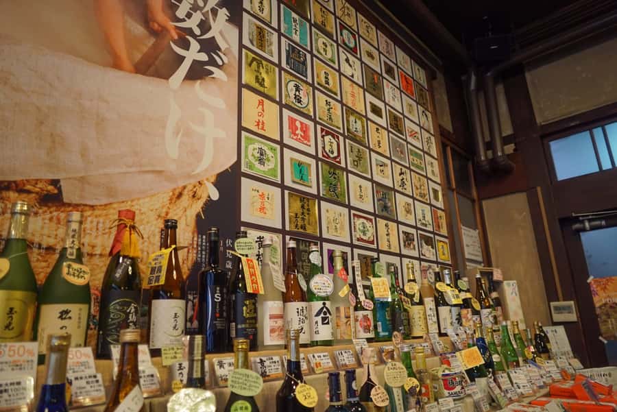 Kyoto: Sake Brewery and Tasting Tour in Fushimi - Fushimi Saka Gura Kouji and Gokonomiya Shrine Honden: Lanes, Liquor Stores, and a Calm Pause