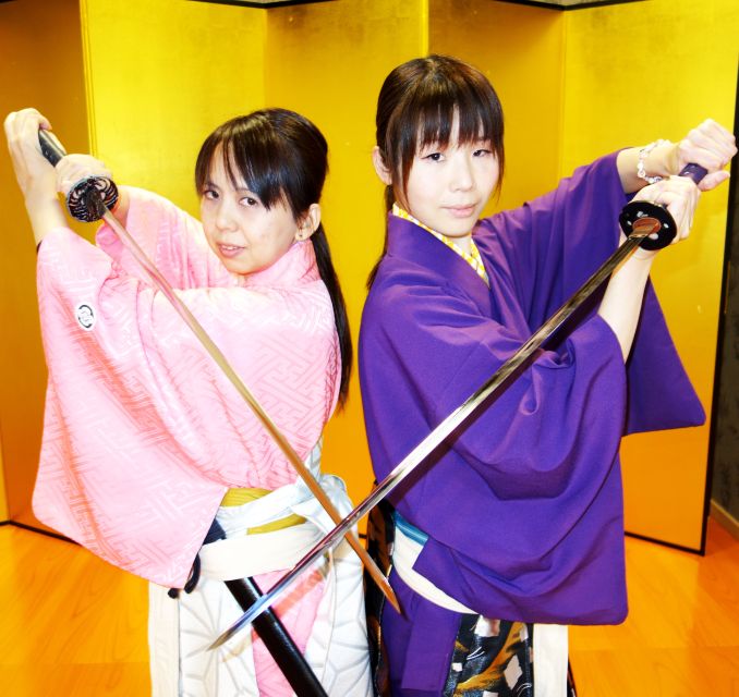 Kyoto: Samurai Sword Class by Experts in Traditional Arts - Bowing and Sword Basics: What You Actually Learn