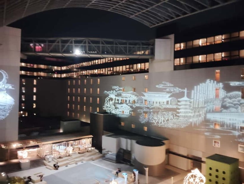 Kyoto: Station and Tower Night Tour with Light Show - Who this tour fits best