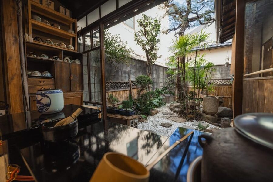 Kyoto: Table-Style Tea Ceremony at a Kyo-Machiya - Photos, Umbrellas, Fans, and a Katana Prop Moment