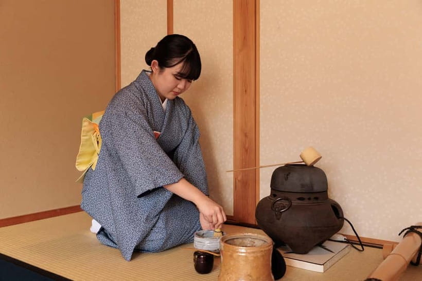 Kyoto: Tea Ceremony Experience - The ceremony start: utensils, room setup, and tea schools