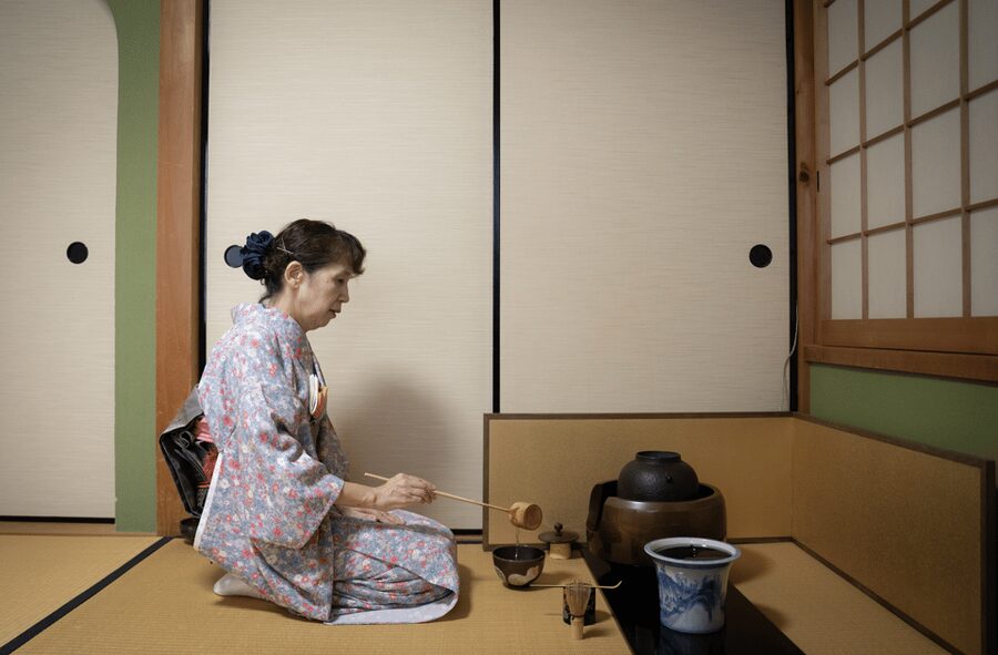 Kyoto: Tea Ceremony Experience in a Small Tea Room - The matcha lesson you can actually do: whisking, timing, and mindset