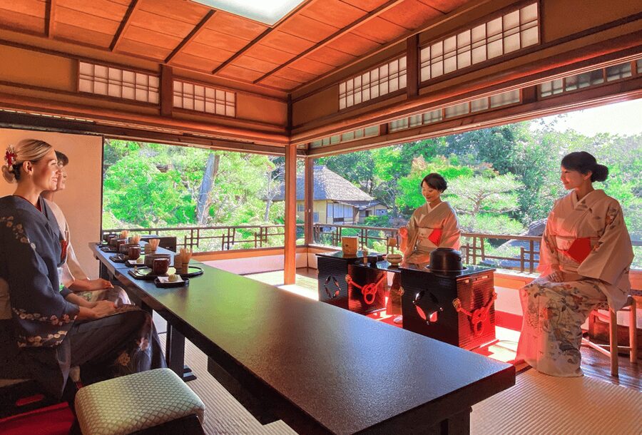 Kyoto: Tea Ceremony in a Traditional Tea House in Kiyomizu - Finding Sakaguchian in Sannenzaka (and not getting swept up in crowds)