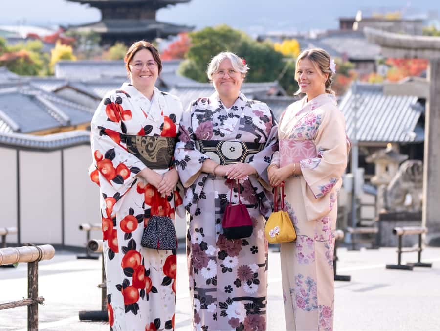 Kyoto: Traditional Kimono Rental - Photo Rules Inside the Shop and the Best Way to Get Great Shots