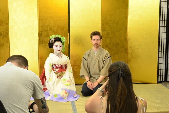 Let's make Japanese accessories with Mizuhiki - Logistics that won’t distract you: where to go and how to plan your timing