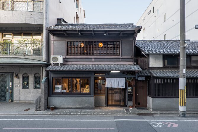 Men's Kimono Lesson and Shopping in Kyoto - Cultural meaning, not just clothing mechanics