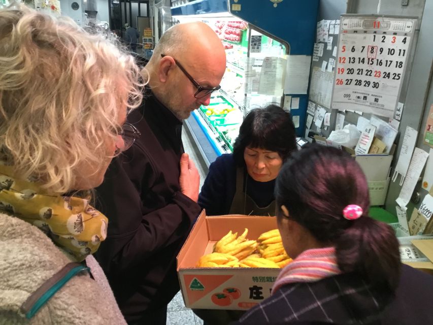 Nishiki Market Food Tour with Cooking Class - Nishiki Market With an English Guide (Not Just a Walk)