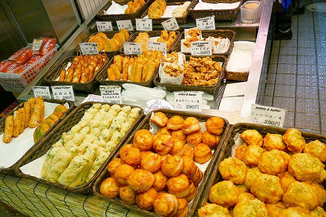 Nishiki Market Kyoto Foodie Tour with Expert Guide - Starting at Nishiki Tenmangu Shrine: why this Kyoto market trip begins with a pause