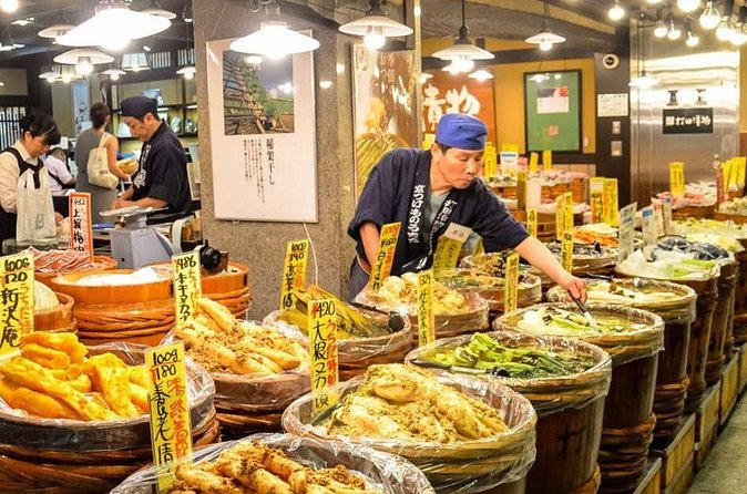Nishiki Market Kyoto Foodie Tour with Expert Guide - Dietary restrictions and what “accommodated” really means here