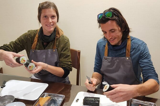 Nishiki Market, Private Sushi class & Sake Tasting in Townhouse - Key Highlights You’ll Feel Right Away