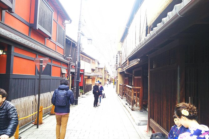 One-Day Walking Tour : Enjoy Kyoto to the fullest! - Fushimi Inari-taisha: The Torii Tunnel and Why People Keep Coming Back