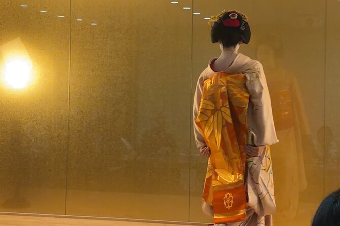 One Hour Geisha Show in Gion Kyoto - Arriving in Gion: The 4:00 pm Meeting Point and Timing
