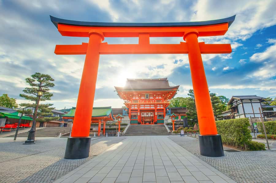 Osaka/Kyoto: Arashiyama, Nara & Fushimi Inari Shrine w/Lunch - How the day runs: meeting points, timing, and what your guide does