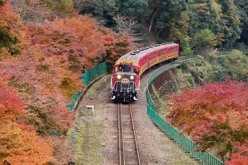 Osaka to Kyoto: Arashiyama Bamboo Grove Small Group Tour - Kifune shrine: crimson lanterns and love-prayer energy