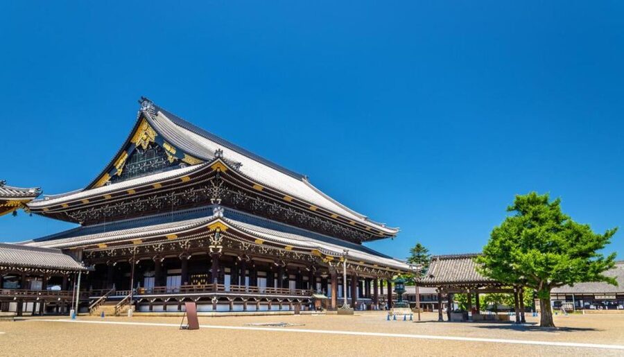 Pedal through Kyoto's Past: A Private Biking Odyssey - Starting at Nishi Hongan-ji: a calm temple warm-up