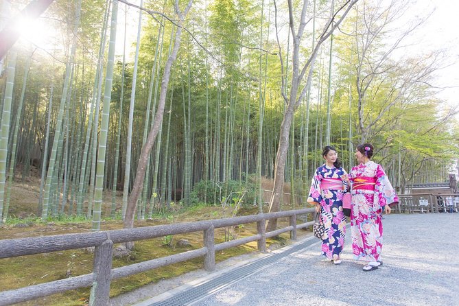Photo Shoot with a Private Vacation Photographer in KYOTO, JAPAN - Who should book this Kyoto private photographer