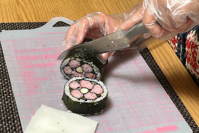 Private Art Sushi Roll Class in Kyoto - Your peach flower roll: what you’ll build in about 60 minutes