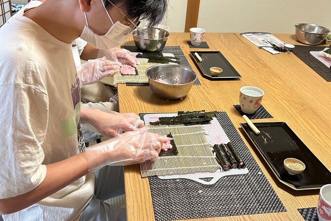 Private Art Sushi Roll Class in Kyoto - Included drinks, ingredients, and what the booklet + certification add