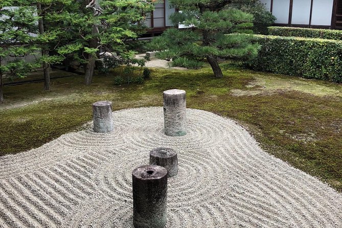 Private car tour in Kyoto (up to 4) - Kiyomizu-dera: Temple Time, Souvenir Time, and Photo Time