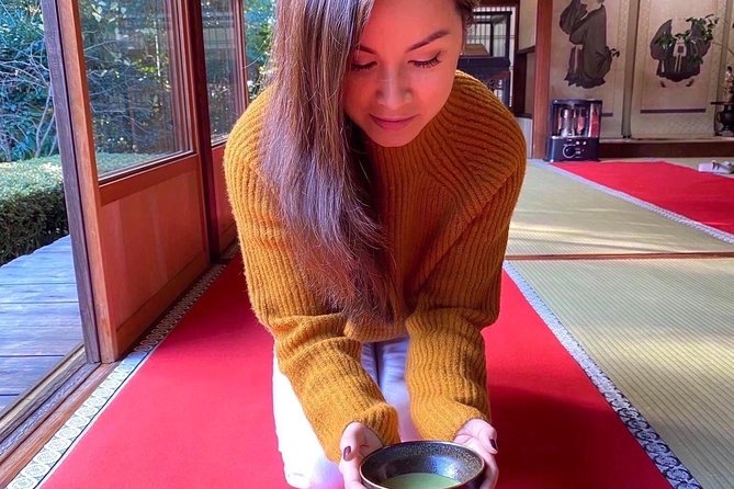 Private car tour in Kyoto (up to 9) - Stop 1: Sanjusangendo Temple and its wall of golden statues