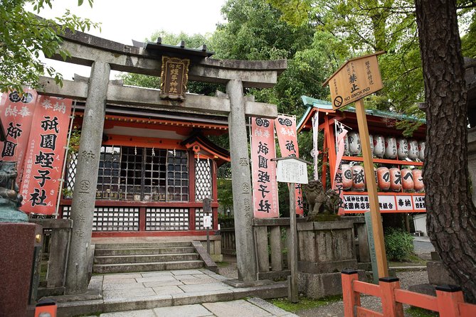 Private City Kickstart Tour: Kyoto - Your 2-hour Kyoto kickoff starts at Shijo Ohashi