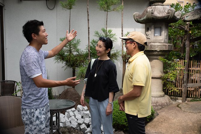 Private City Kickstart Tour: Kyoto - Yasaka Shrine and the Maruyama Park approach: where Kyoto teaches you to slow down