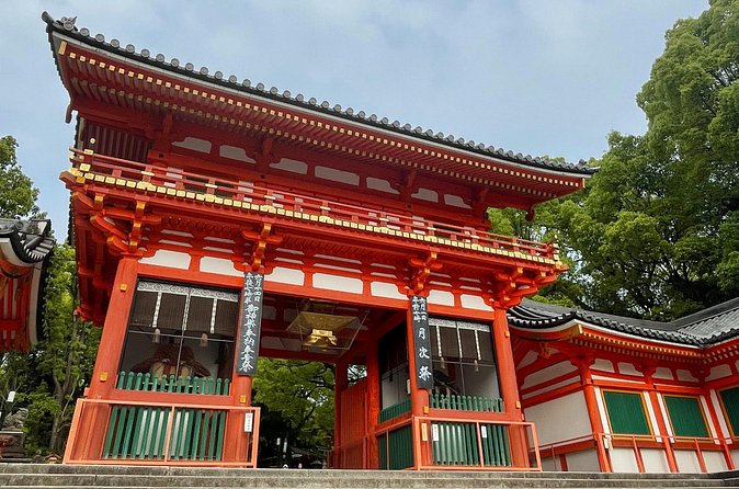 Private Custom Tour of Kiyomizu & Yasaka—by Young Local Guides - Yasaka Koshin-do and the kukurizaru wishes you can write