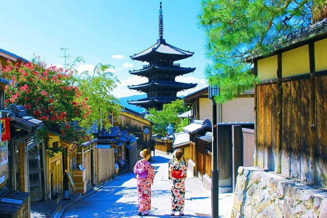 Private Customized Walking Tour in Kyoto - Kiyomizu-dera and the Higashiyama Lanes You Can Walk