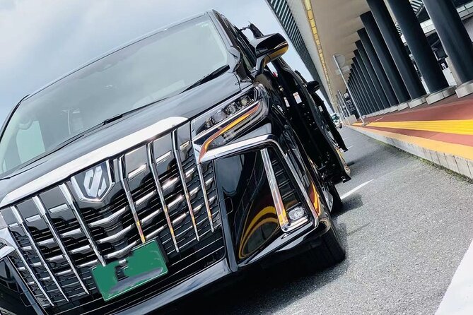 Private departure transfer from Kyoto city to Osaka Itami International airport - Kyoto hotel pickup to Osaka Itami drop-off: the whole point