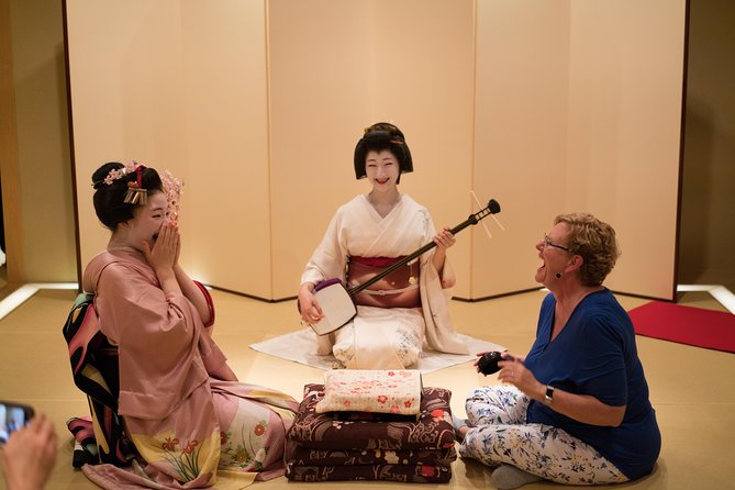 Private Dinner with Maiko and Geiko in Kyoto - Kaiseki + all-you-can-drink sake: what’s included and why it’s good value