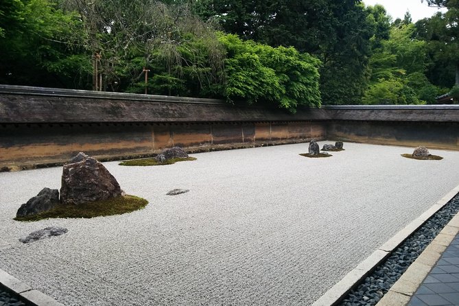 Private Highlights of Kyoto Tour - Kinkakuji Golden Pavilion: Gold Leaf and Forest Reflections